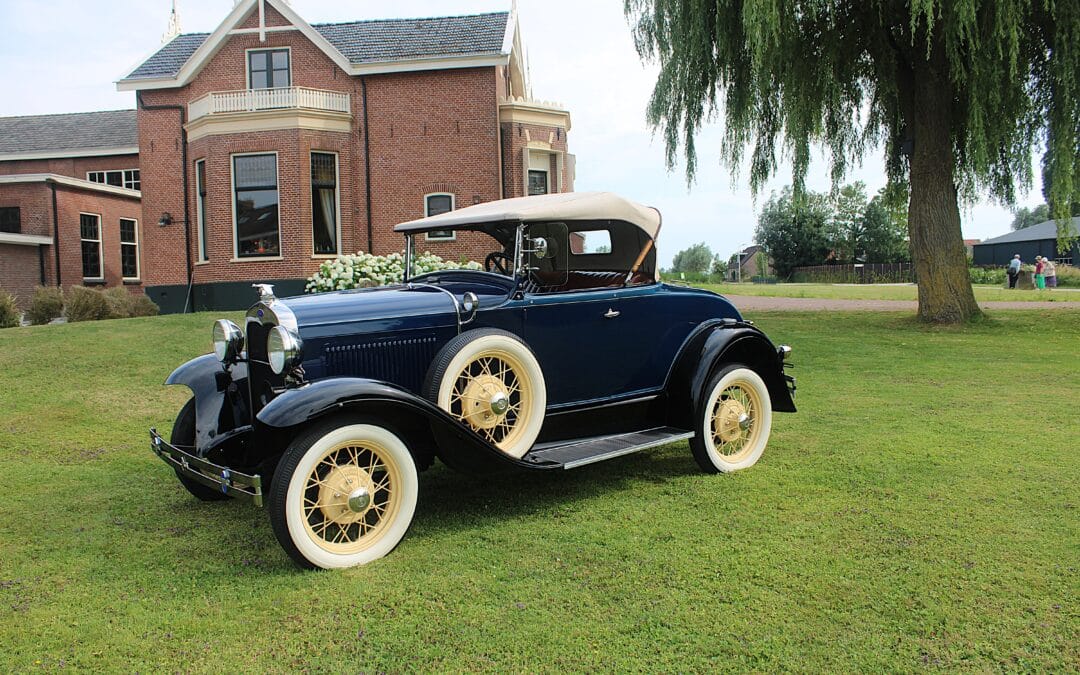 Ford model a roadster deluxe te koop