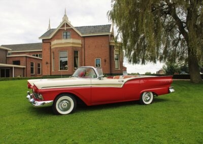 Ford Skyliner