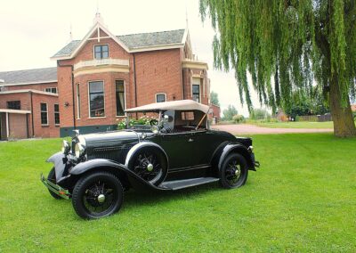 Ford model a roadster deluxe